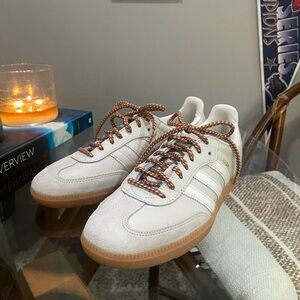 Adidas Sambas - Aluminum/Taupe - Women’s 6.5